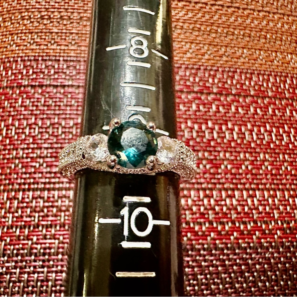 Fragrant Jewels Silver Ring with Teal Gem